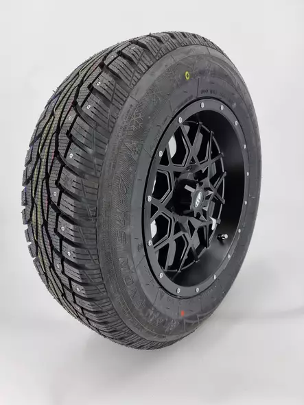 Hurricane 15" 4x137 ja 26" nastarenkaat - Mönkijän rengassarjat vanteilla - 147961 - 1