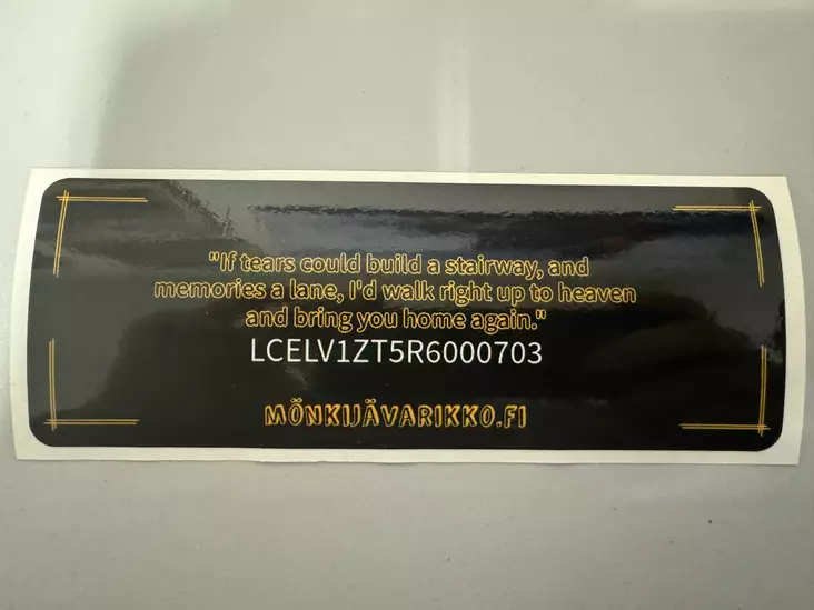 Järvenpää-Tarra - Hupparit - varkaustarra - 1